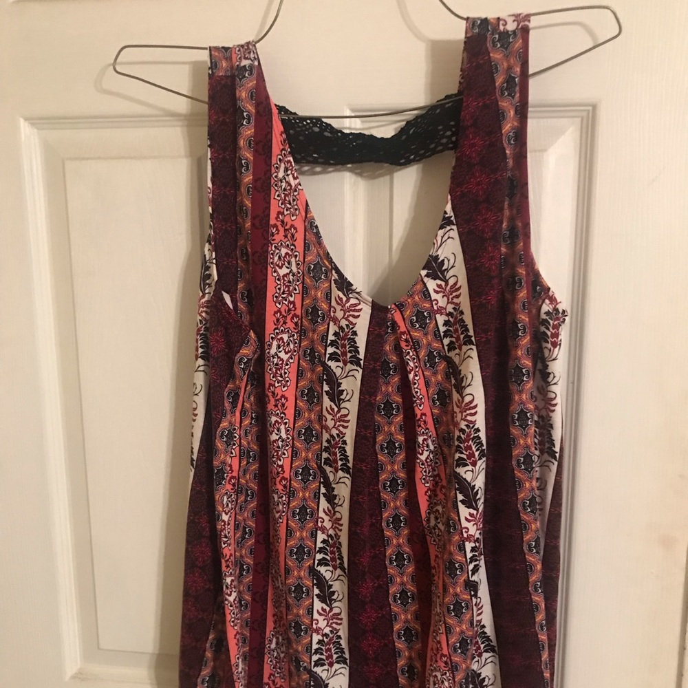 SOLD!!Bobbie brooks printed tank